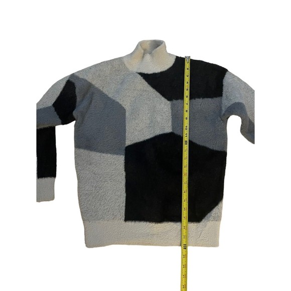 Michelle Nicole Sweater Women's Medium Grey/White/Black Geometric Wool Blend - Picture 4 of 7